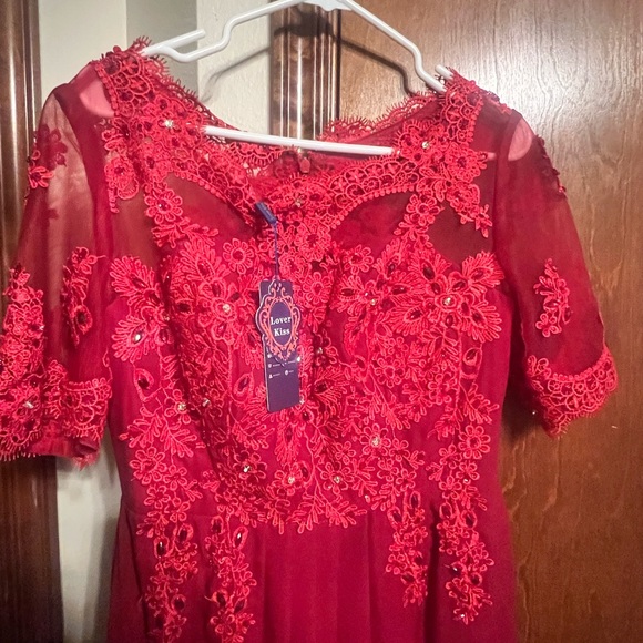 Formal gown - Picture 3 of 6